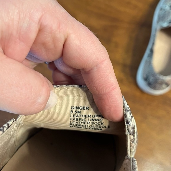 Kate Spade Ginger snake print leather slip on shoes size 9.5 - Picture 11 of 13